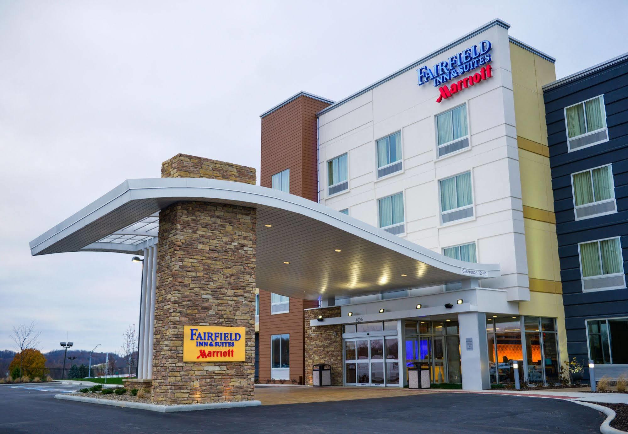 Fairfield Inn And Suites Canton South Exterior photo